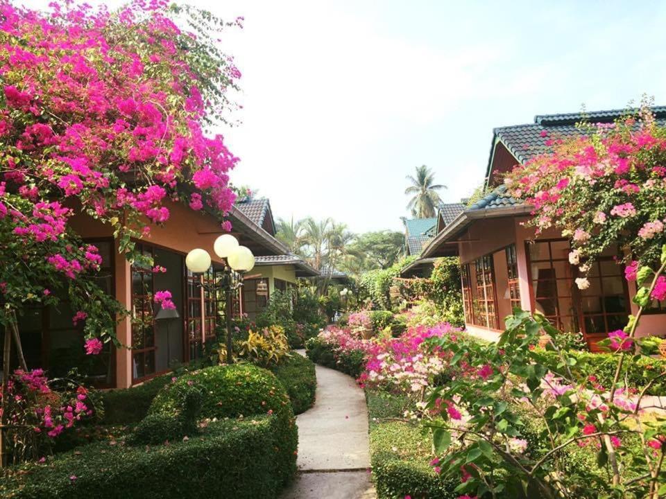 Ekman Garden Resort Сичон Екстериор снимка