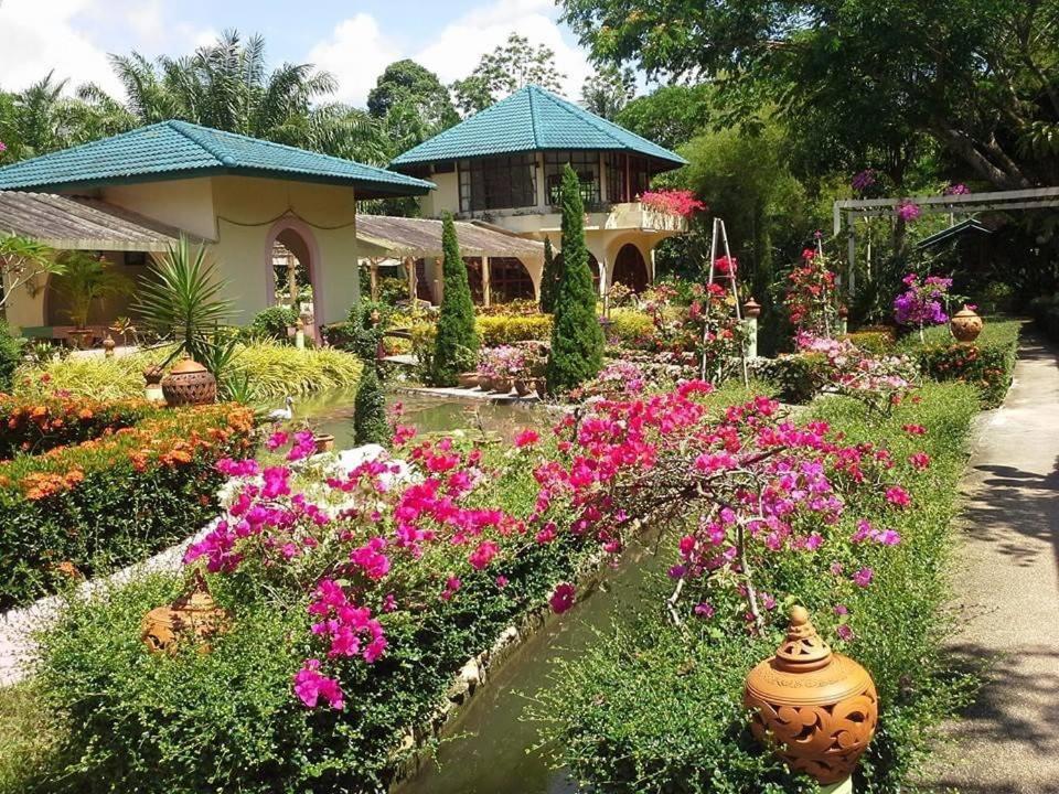 Ekman Garden Resort Сичон Екстериор снимка