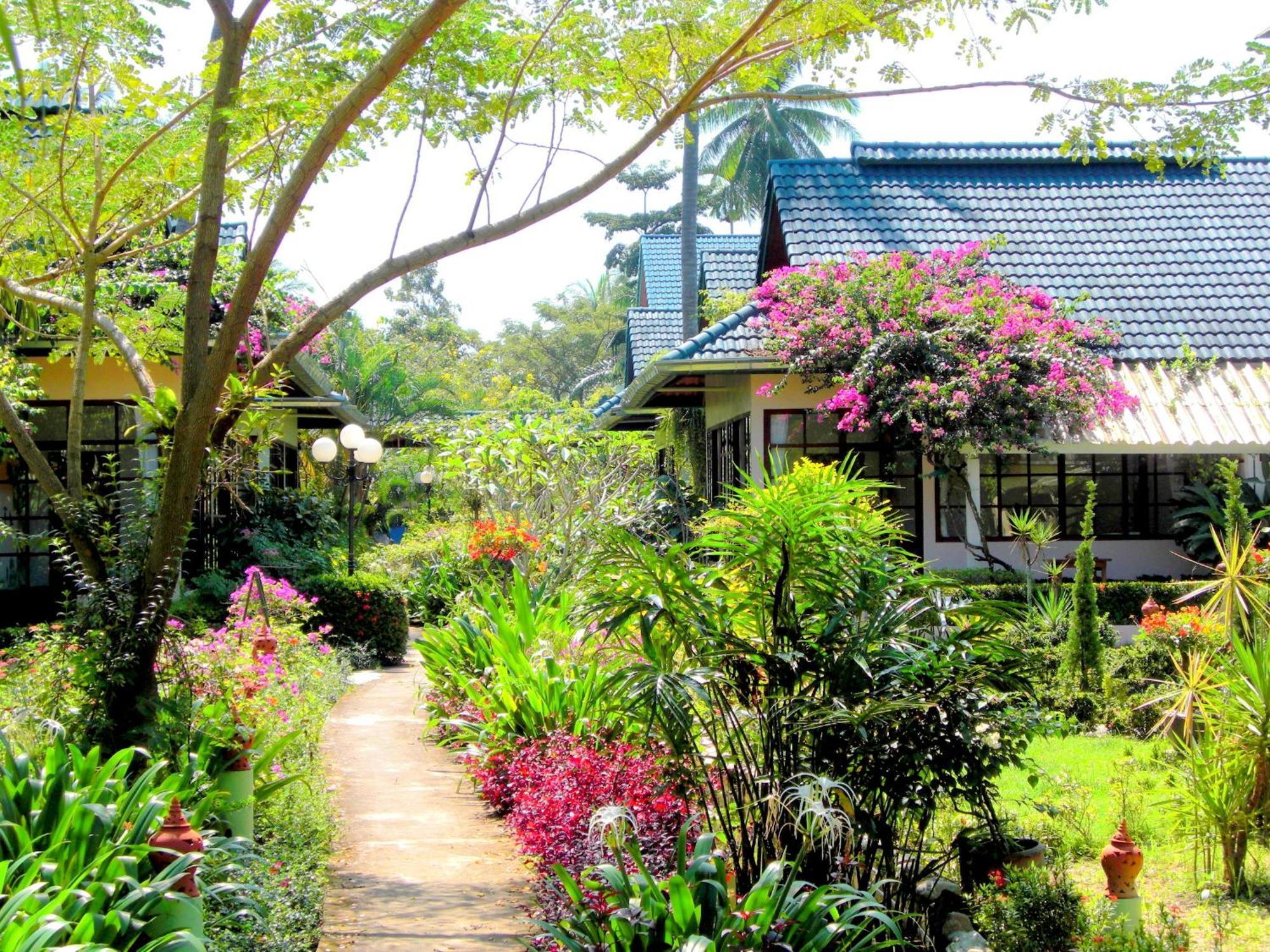 Ekman Garden Resort Сичон Екстериор снимка